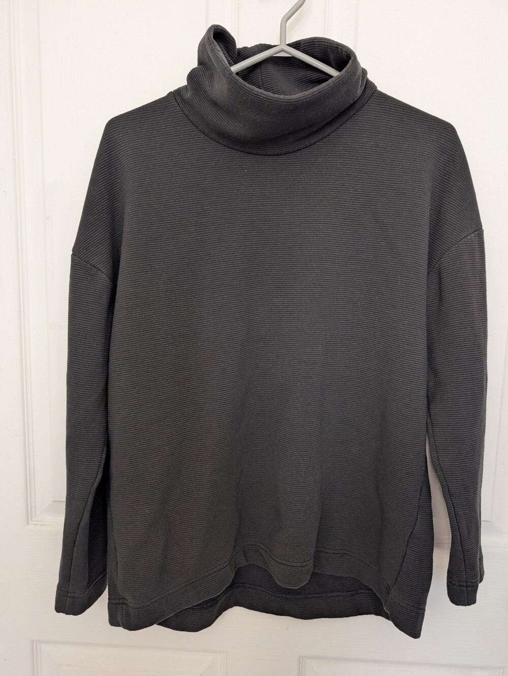 Women's Gray Turtleneck Sweater - Classic Ribbed Pullover